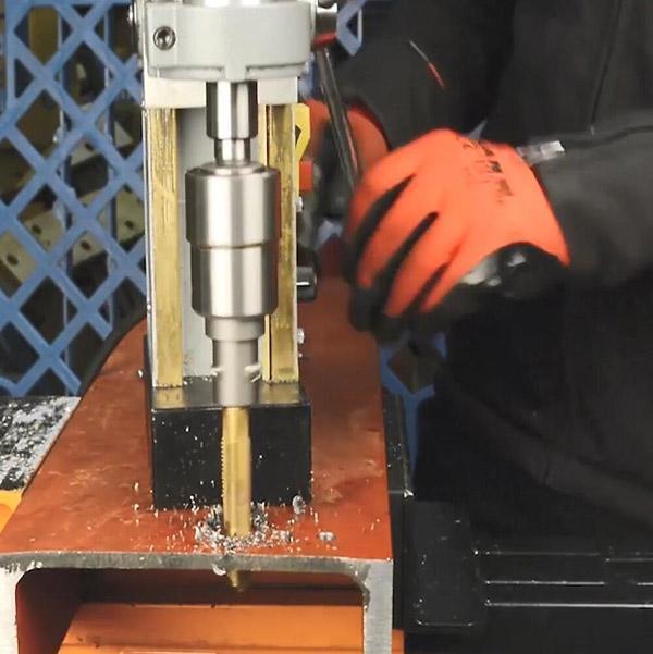 SHARPFEEL™ Screw tip hole opener