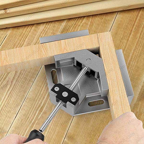 SHARPFEEL™ 90 Degree Fixture